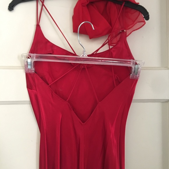 Dress - Picture 2 of 4